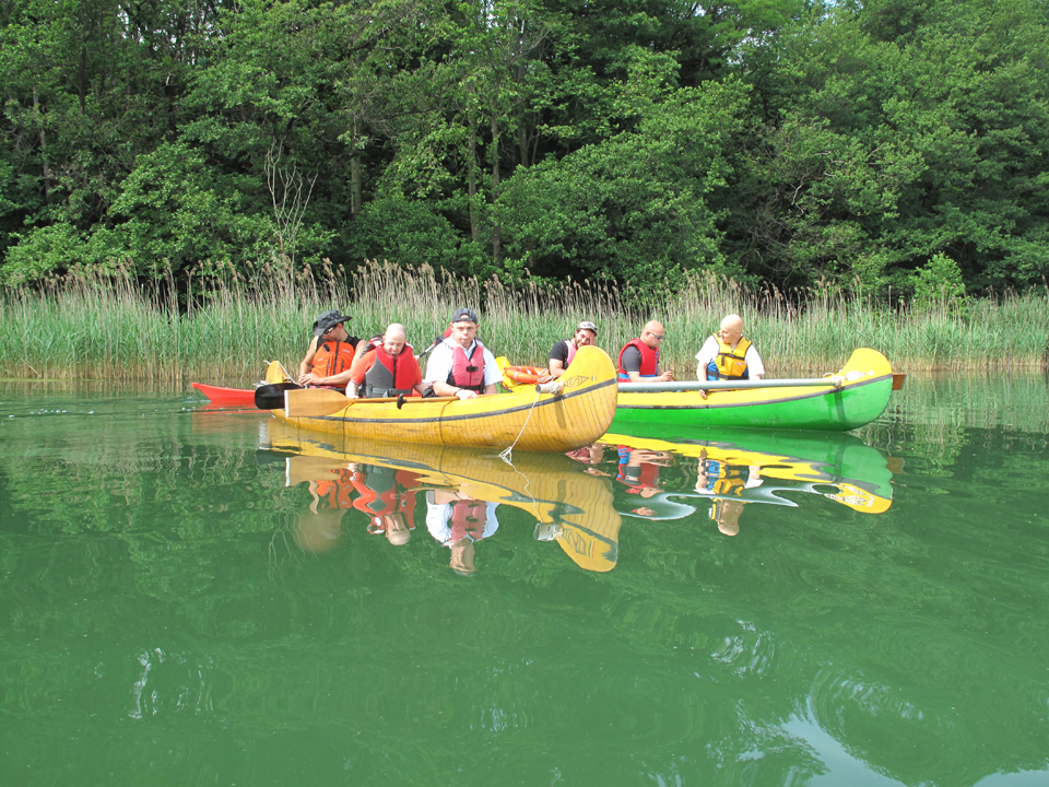 IN CANOA SUL LAGO